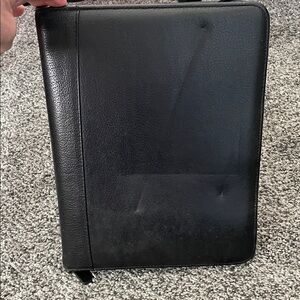 Vintage Black Leather Zip Portfolio Folder